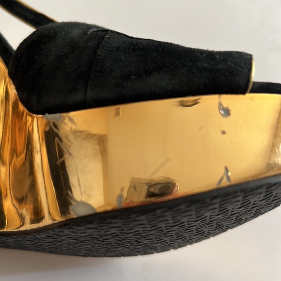 Michael Kors Gold and Black Suede Heels Size 6 - Picture 4 of 6